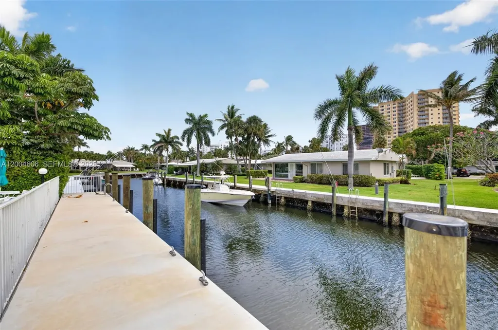3210 SE 10th Street Pompano Beach FL 33062