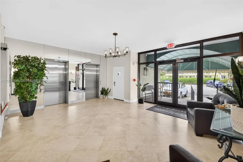 3210 SE 10th Street Pompano Beach FL 33062