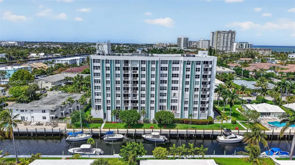 3210 SE 10th Street Pompano Beach FL 33062