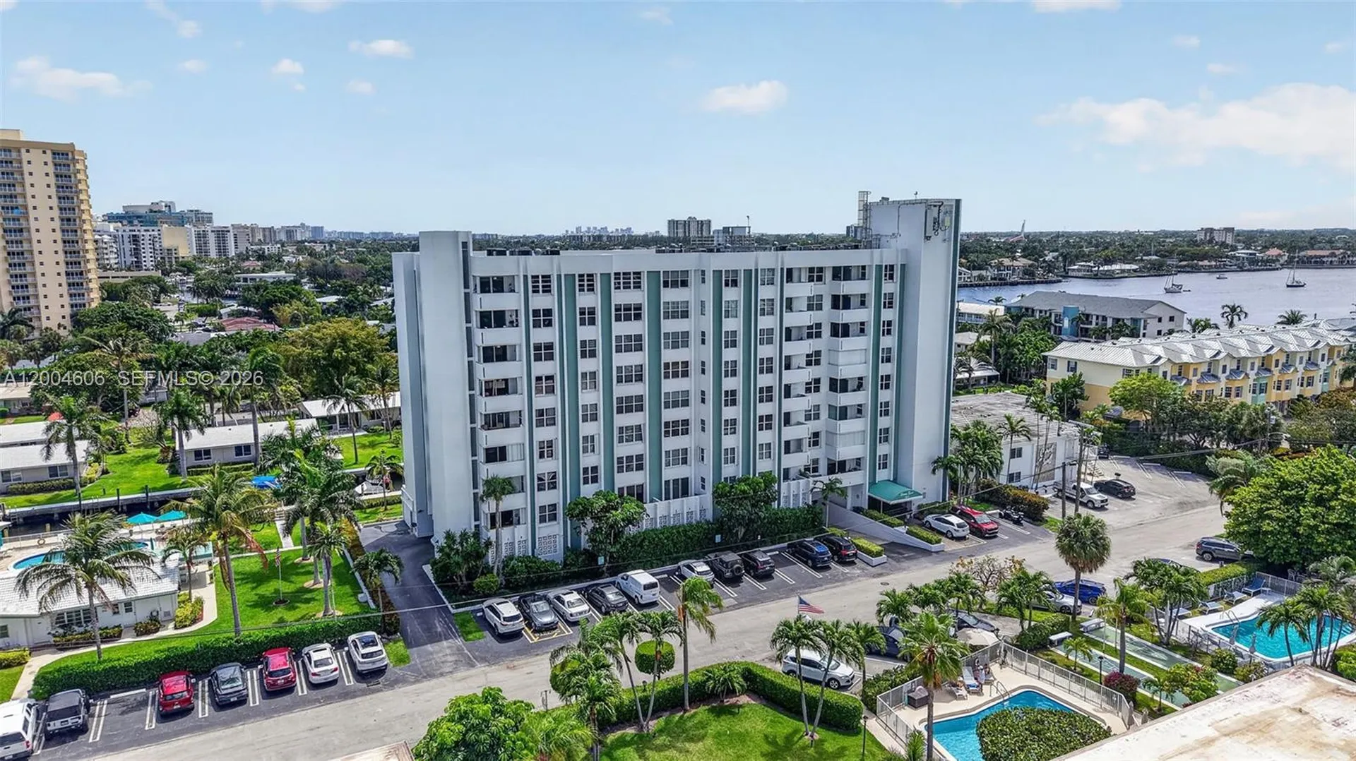3210 SE 10th Street Pompano Beach FL 33062
