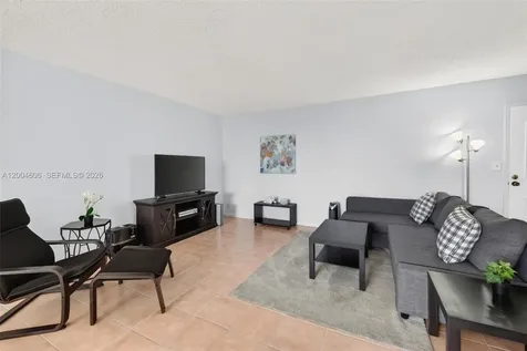 3210 SE 10th Street Pompano Beach FL 33062