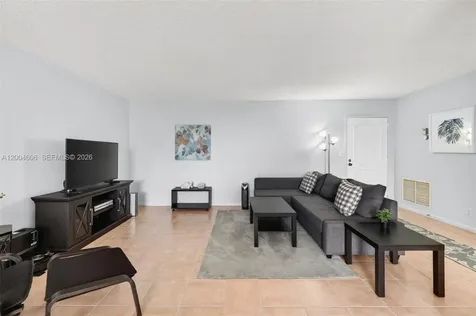 3210 SE 10th Street Pompano Beach FL 33062