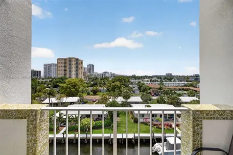 3210 SE 10th Street Pompano Beach FL 33062