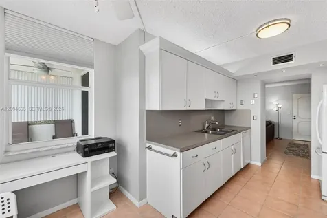 3210 SE 10th Street Pompano Beach FL 33062