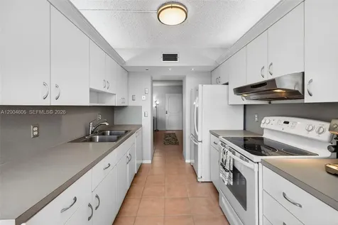 3210 SE 10th Street Pompano Beach FL 33062