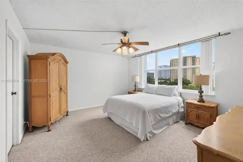 3210 SE 10th Street Pompano Beach FL 33062