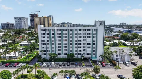 3210 SE 10th Street Pompano Beach FL 33062