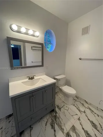 8423 NW 138th Terrace Miami Lakes FL 33016