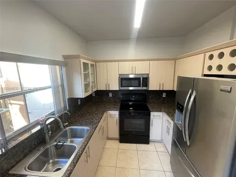 8423 NW 138th Terrace Miami Lakes FL 33016