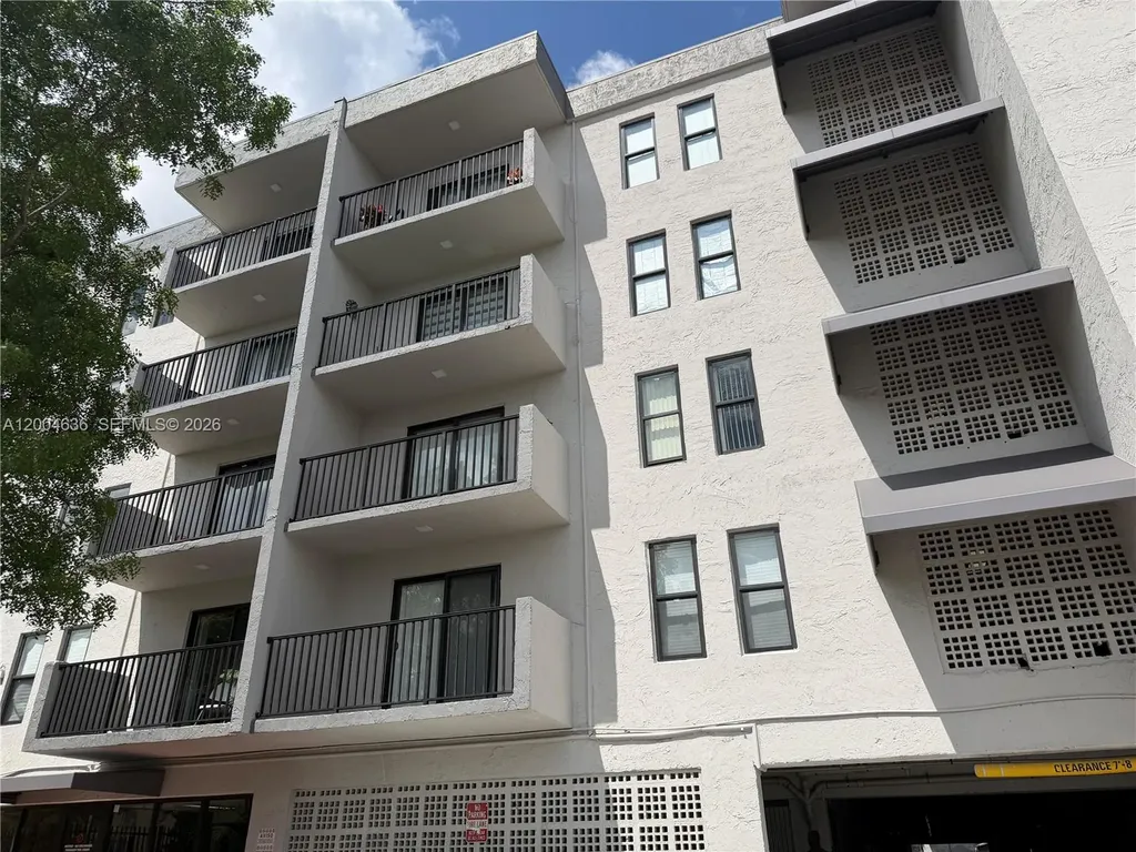 6950 W 6th Avenue Hialeah FL 33014