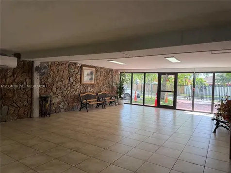 6950 W 6th Avenue Hialeah FL 33014