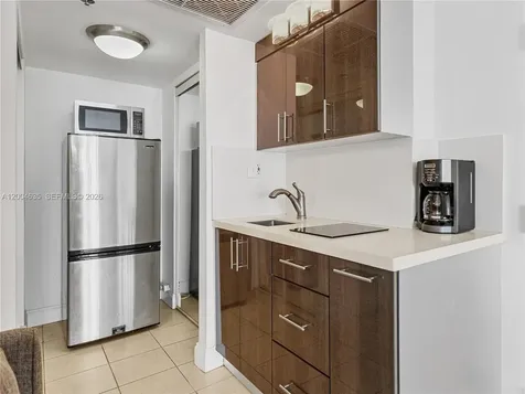 19201 Collins Avenue Sunny Isles Beach FL 33160
