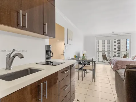 19201 Collins Avenue Sunny Isles Beach FL 33160