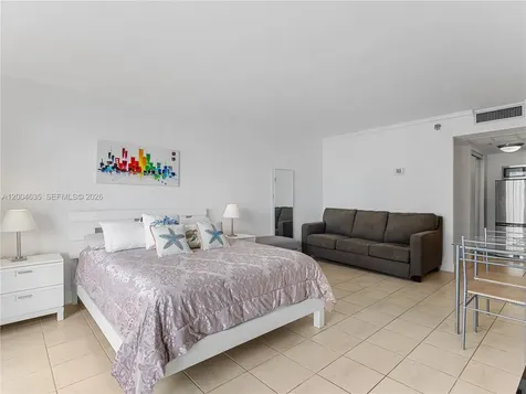 19201 Collins Avenue Sunny Isles Beach FL 33160