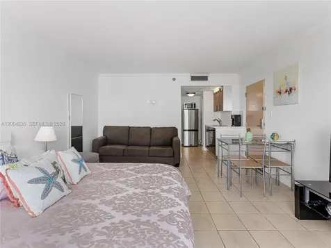 19201 Collins Avenue Sunny Isles Beach FL 33160