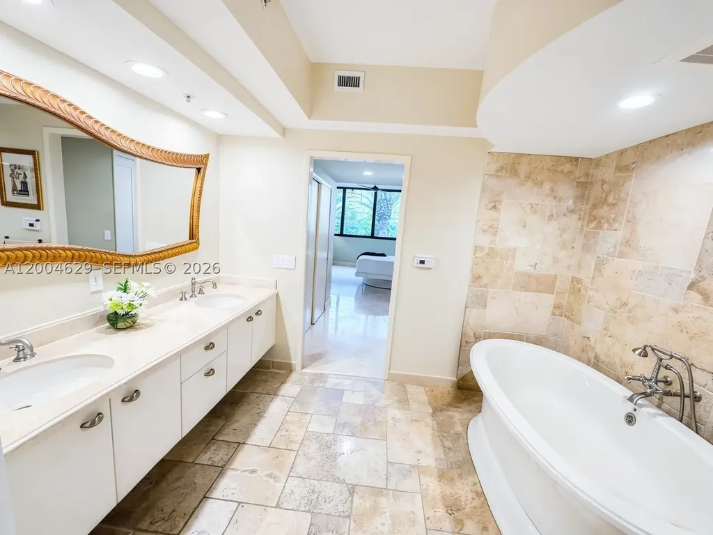 333 Las Olas Way Fort Lauderdale FL 33301