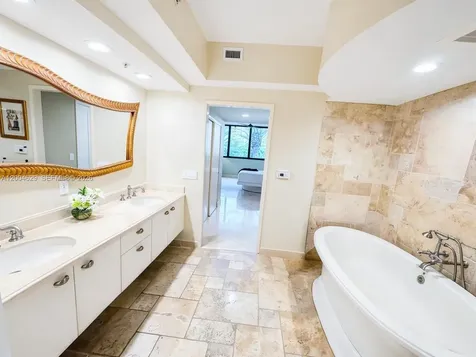 333 Las Olas Way Fort Lauderdale FL 33301