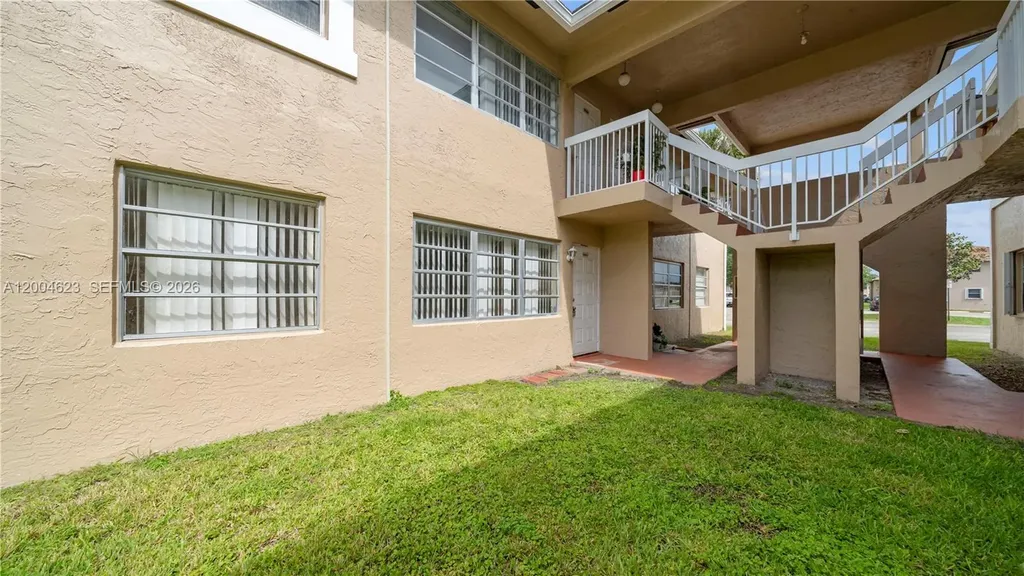 9964 Twin Lakes Drive Coral Springs FL 33071