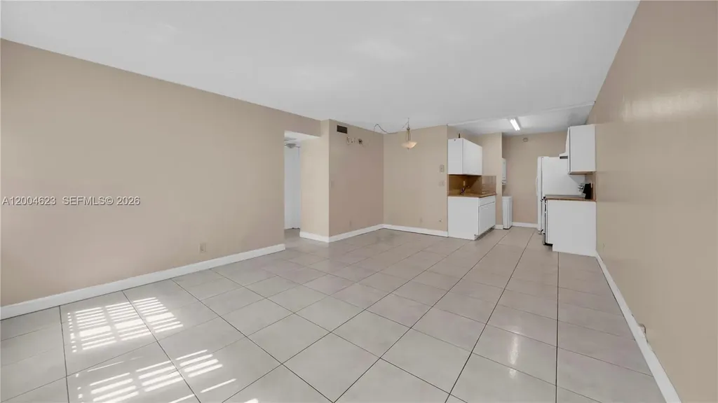 9964 Twin Lakes Drive Coral Springs FL 33071