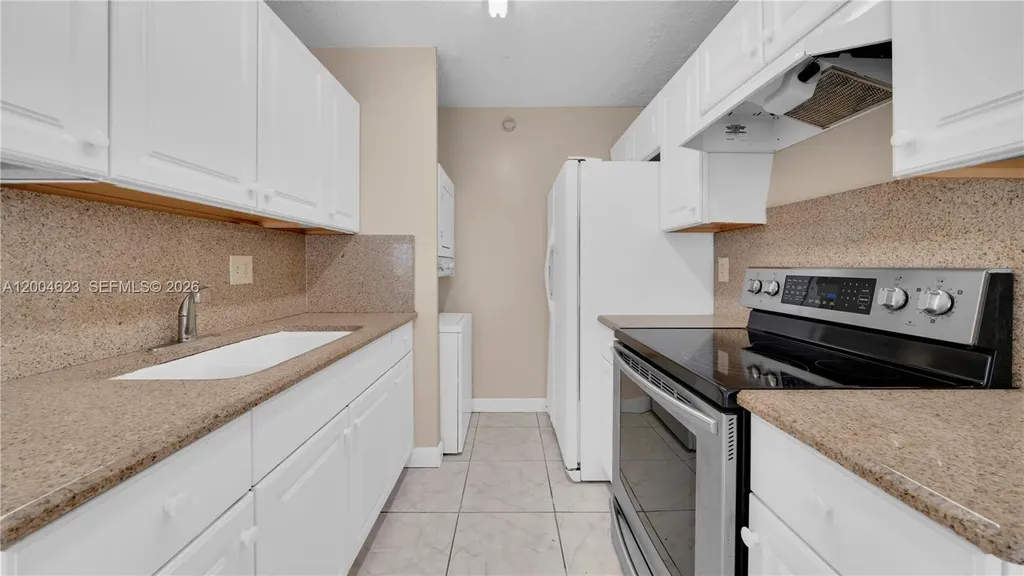 9964 Twin Lakes Drive Coral Springs FL 33071