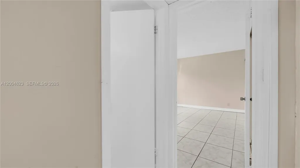 9964 Twin Lakes Drive Coral Springs FL 33071