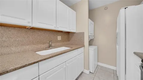 9964 Twin Lakes Drive Coral Springs FL 33071