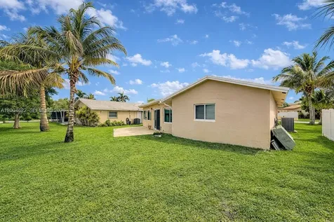 8102 NW 96th Terrace Tamarac FL 33321