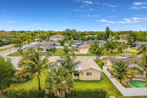 8102 NW 96th Terrace Tamarac FL 33321