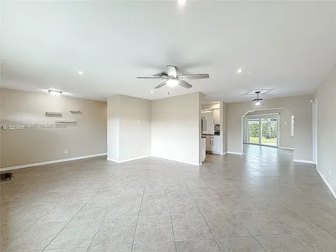 8102 NW 96th Terrace Tamarac FL 33321
