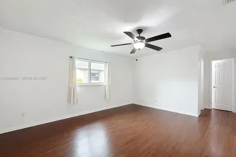 8102 NW 96th Terrace Tamarac FL 33321