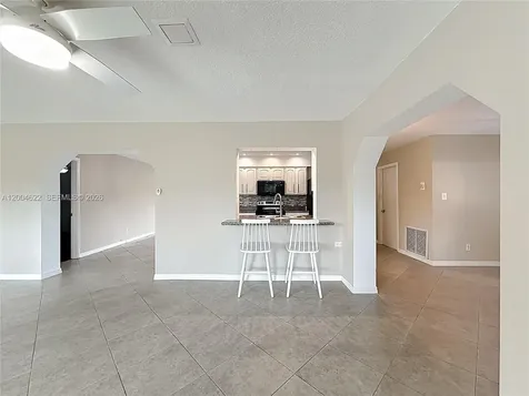 8102 NW 96th Terrace Tamarac FL 33321