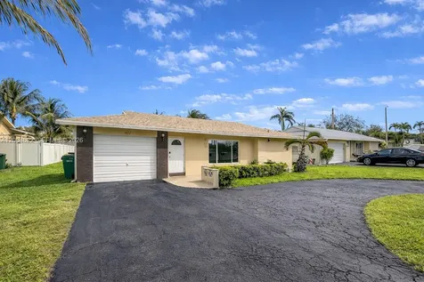 8102 NW 96th Terrace Tamarac FL 33321