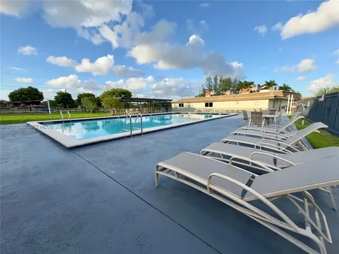 8102 NW 96th Terrace Tamarac FL 33321