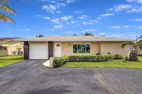 8102 NW 96th Terrace Tamarac FL 33321
