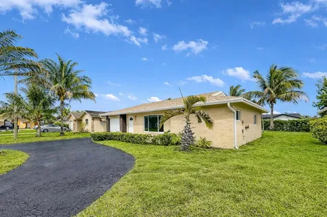 8102 NW 96th Terrace Tamarac FL 33321