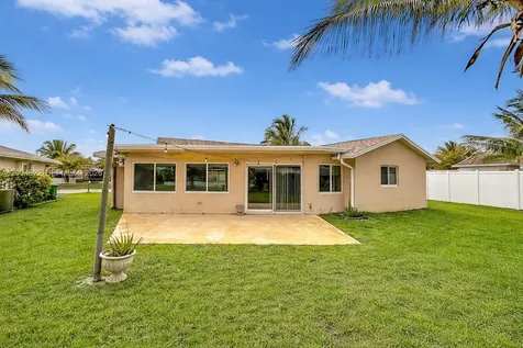 8102 NW 96th Terrace Tamarac FL 33321