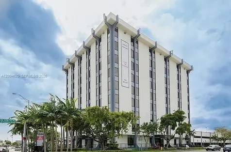 12550 Biscayne Boulevard Unit 403 North Miami FL 33181