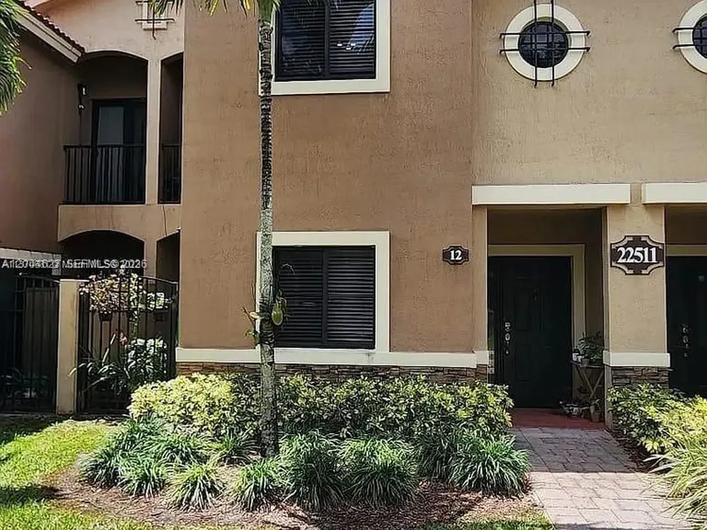 22511 SW 88th Place Cutler Bay FL 33190