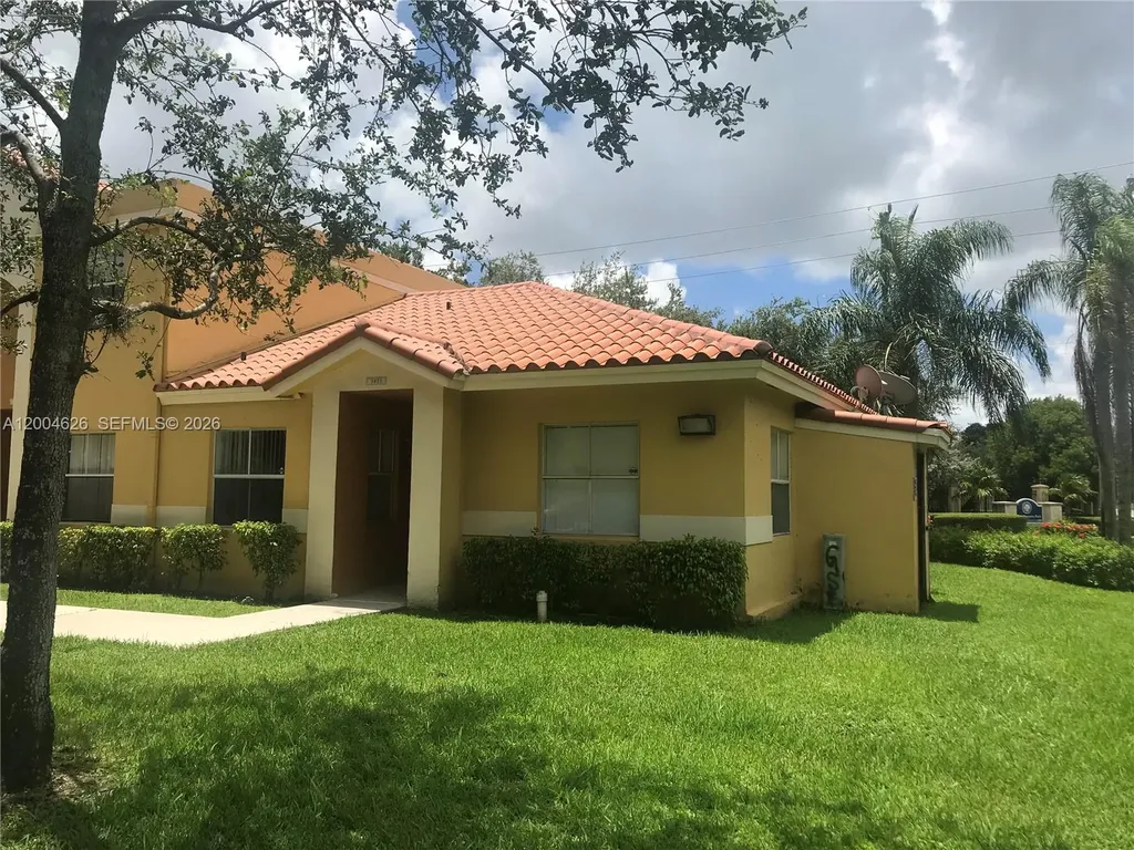 3825 NW 90th Avenue Sunrise FL 33351