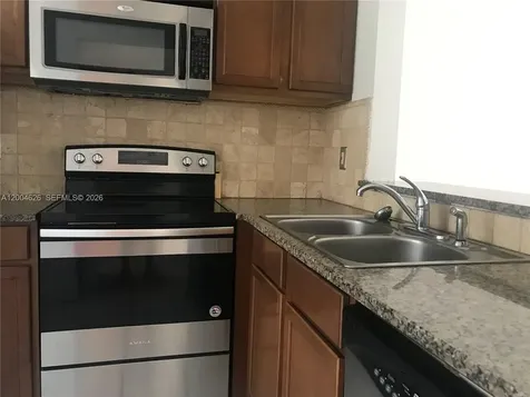 3825 NW 90th Avenue Sunrise FL 33351
