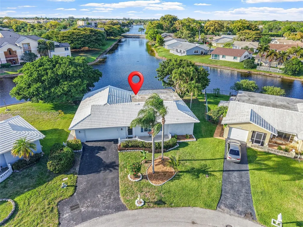 9403 NW 74th Place Tamarac FL 33321
