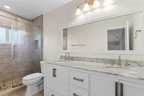 9403 NW 74th Place Tamarac FL 33321