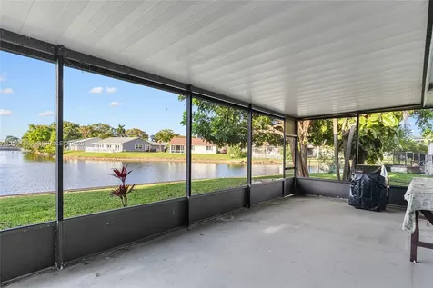 9403 NW 74th Place Tamarac FL 33321