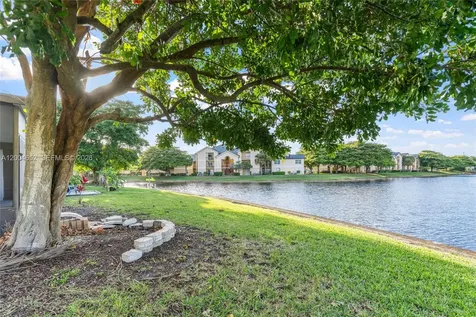 9403 NW 74th Place Tamarac FL 33321