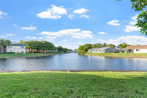 9403 NW 74th Place Tamarac FL 33321