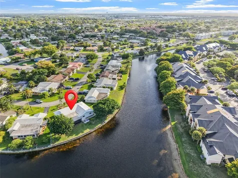 9403 NW 74th Place Tamarac FL 33321