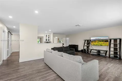 9403 NW 74th Place Tamarac FL 33321