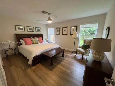 2806 Oak Grove Road Davie FL 33328