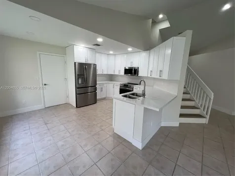 2806 Oak Grove Road Davie FL 33328