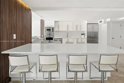 600 Grapetree Drive Key Biscayne FL 33149